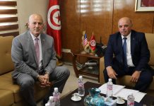 وزير النقل يبحث مع السفير الامريكي تطوير التعاون بين البلدين وزير النقل يبحث مع السفير الامريكي تطوير التعاون بين البلدين