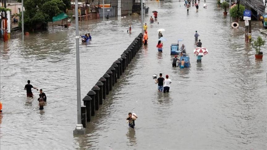 انتشال جثة بحار من بين 4 مفقودين قبالة المنستير انتشال جثة بحار من بين 4 مفقودين قبالة المنستير