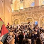 وقفة للتضامن مع الفلسطينيين ودعم الحملة العالمية لإنقاذ الأسرى وقفة للتضامن مع الفلسطينيين ودعم الحملة العالمية لإنقاذ الأسرى