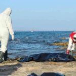 انتشال جثة بحار ثان قبالة جزيرة قوريا بالمنستير انتشال جثة بحار ثان قبالة جزيرة قوريا بالمنستير