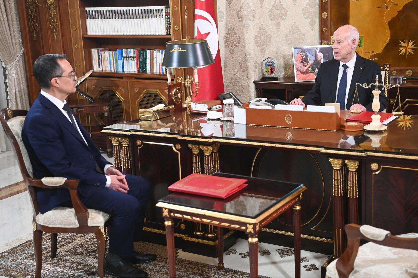 سعيد يؤكّد ضرورة وضع حدّ للتلاعب بتوزيع الأمونيتر سعيد يؤكّد ضرورة وضع حدّ للتلاعب بتوزيع الأمونيتر