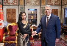 سفيرة الهند تؤكد سعيها لإلغاء تأشيرة دخول التونسيين إلى الهند سفيرة الهند تؤكد سعيها لإلغاء تأشيرة دخول التونسيين إلى الهند