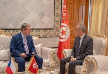 كاتب الدولة لدى وزير الخارجية يلتقي السفير التشيكي لدى تونس كاتب الدولة لدى وزير الخارجية يلتقي السفير التشيكي لدى تونس