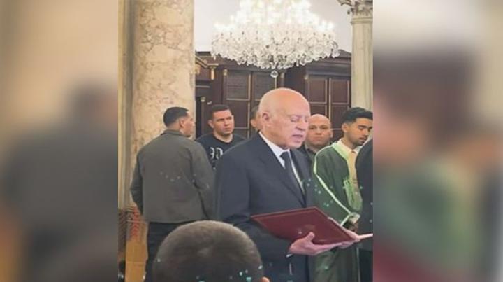 سعيد يتوجه بالتهنئة إلى الشعب بمناسبة حلول شهر الرمضان سعيد يتوجه بالتهنئة إلى الشعب بمناسبة حلول شهر الرمضان