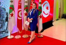 سيرين مرابط تساهم في بيع 400 دجاجة وتوجه رسالة لمنتقديها سيرين مرابط تساهم في بيع 400 دجاجة وتوجه رسالة لمنتقديها