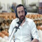 تراجع أسعار البيض يفاقم خسائر المنتجين.. كنفدرالية الفلاحين والتعاونيين تدعو إلى تدخل عاجل تراجع أسعار البيض يفاقم خسائر المنتجين.. كنفدرالية الفلاحين والتعاونيين تدعو إلى تدخل عاجل
