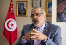 سفير إيران في تونس: تشييع الشهيد الخامنئي حدث استثنائي جسّد مكانته الرفيعة