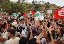 وقفة تضامن مع غزة وإحياء لذكرى مقتل صحفيين فلسطينيين وقفة تضامن مع غزة وإحياء لذكرى مقتل صحفيين فلسطينيين