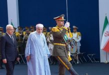 مفتي تونس يمثل بلاده في تأبين الشهيد آية الله علي الخامنئي مفتي تونس يمثل بلاده في تأبين الشهيد آية الله علي الخامنئي