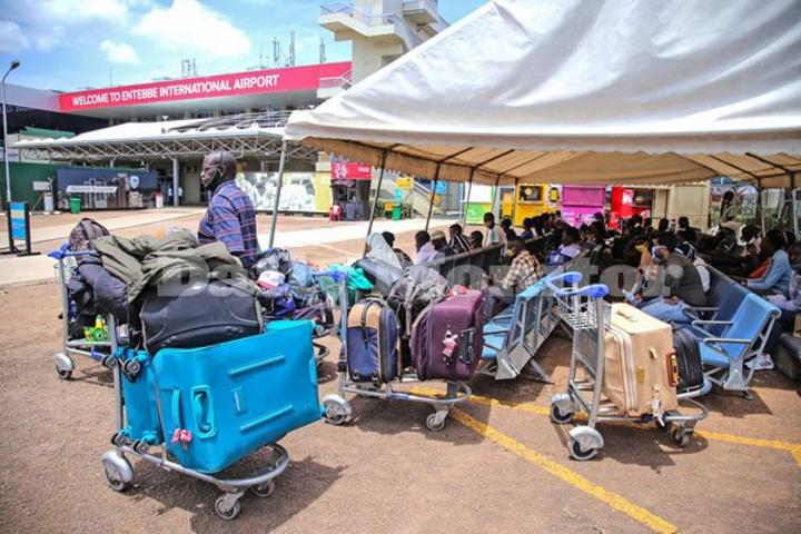 Covid test: Govt tightens timeframe for travellers Covid test: Govt tightens timeframe for travellers