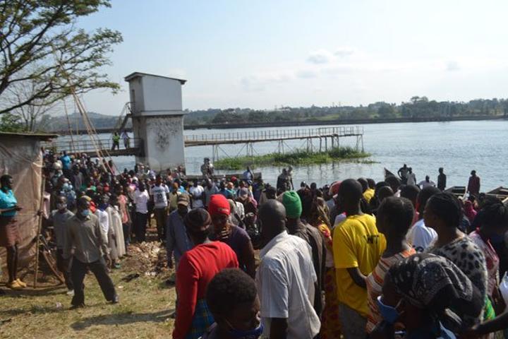 River Nile drowning: Bodies of two fishermen retrieved amid protests River Nile drowning: Bodies of two fishermen retrieved amid protests