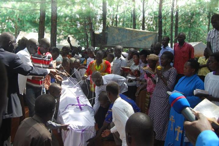 ‘Scientific’ burials save Lango families from wasting money ‘Scientific’ burials save Lango families from wasting money