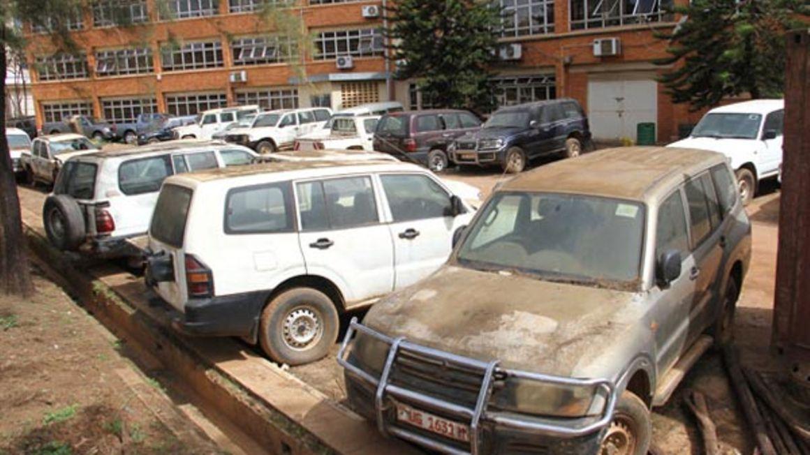 Officials use high repair costs as trick to sell off govt cars Officials use high repair costs as trick to sell off govt cars