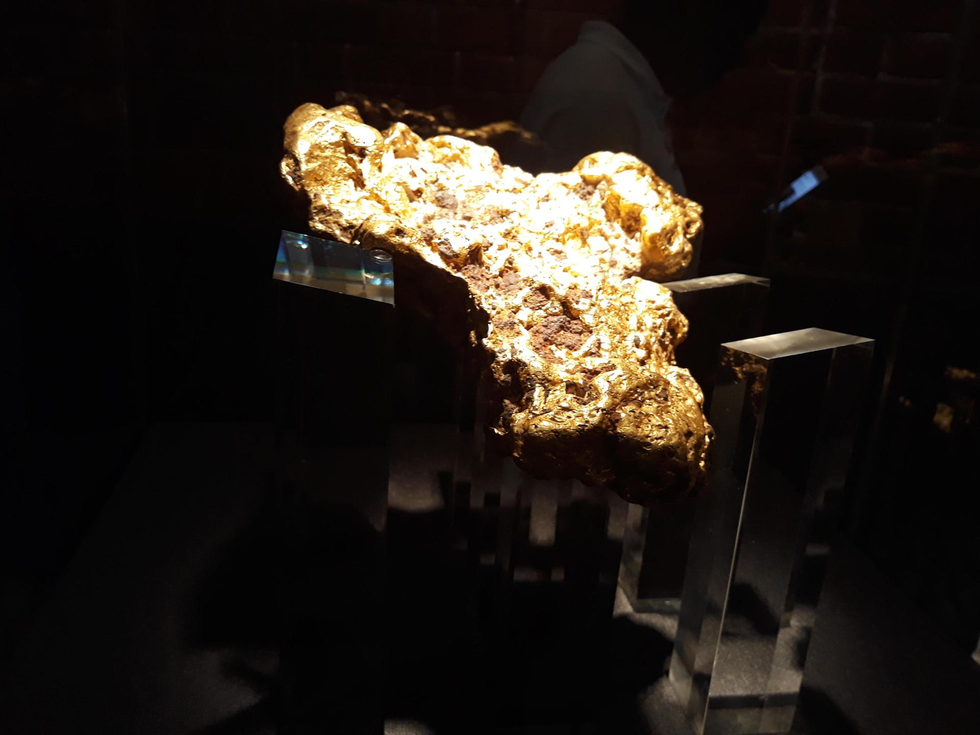 Tanzania, Zimbabwe are main sources of Uganda’s gold - BoU Tanzania, Zimbabwe are main sources of Uganda’s gold - BoU