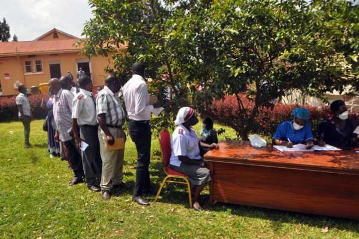 How Uganda, neighbours compare in jabs for Covid How Uganda, neighbours compare in jabs for Covid