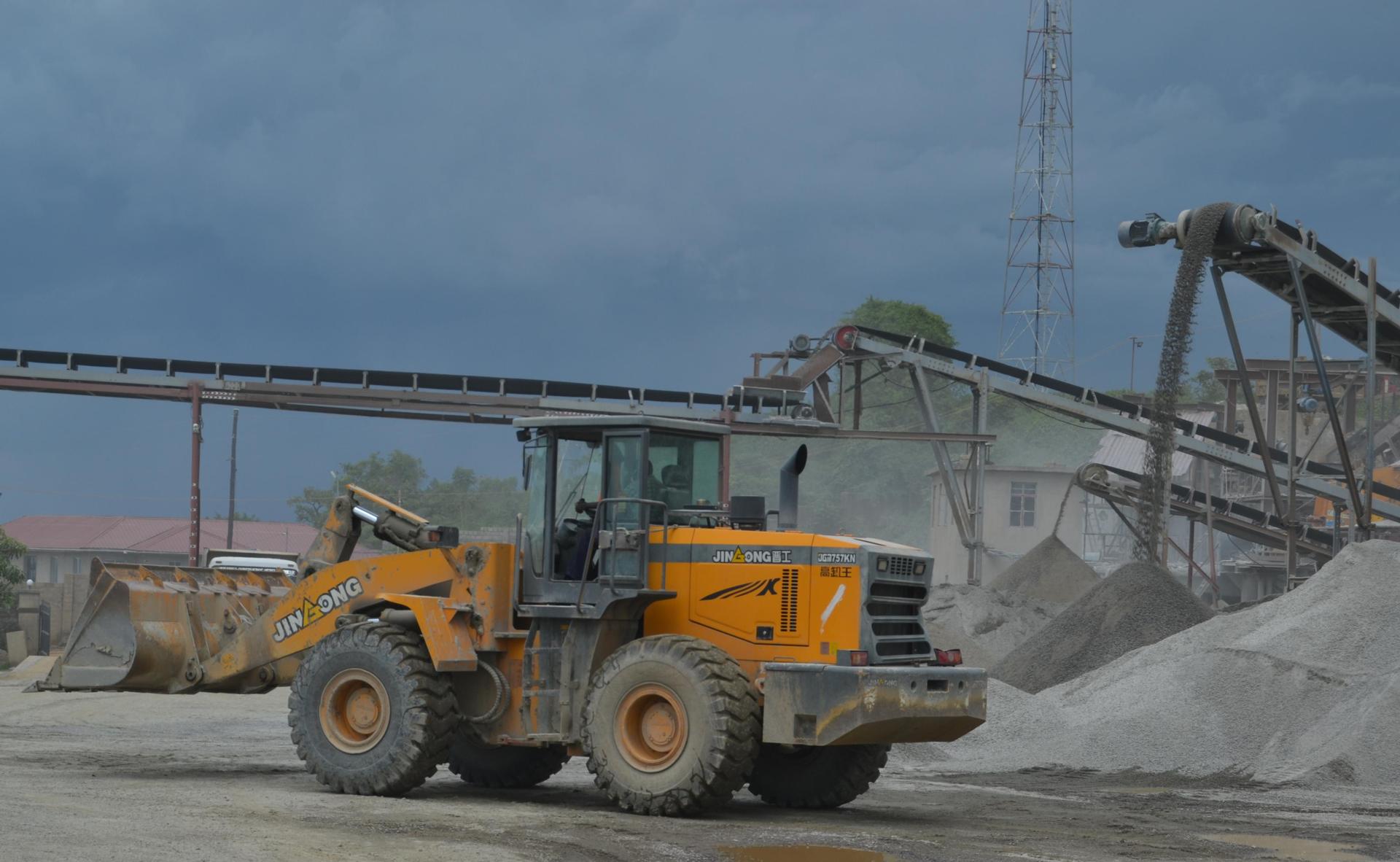 Robbers disarm, injure police guards at Nakaseke Chinese Quarry Company Robbers disarm, injure police guards at Nakaseke Chinese Quarry Company