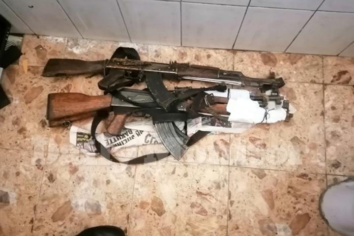 Five arrested, three guns recovered following policeman’s murder in factory raid Five arrested, three guns recovered following policeman’s murder in factory raid