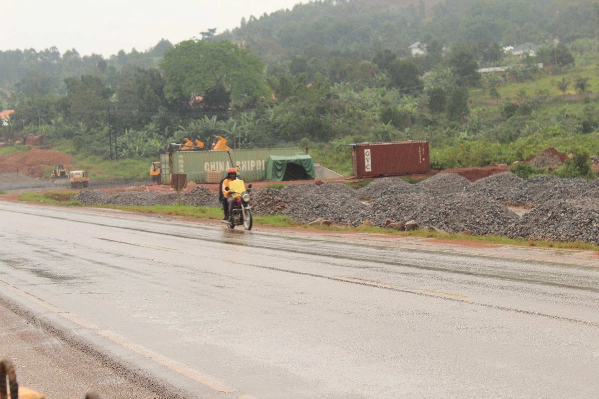 Unresolved wrangles stall Busega–Mpigi roadworks Unresolved wrangles stall Busega–Mpigi roadworks