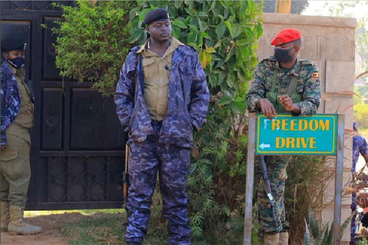 Bobi Wine 'under house arrest' Bobi Wine 'under house arrest'