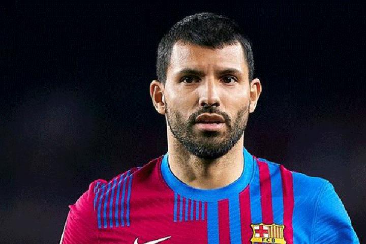 Tearful Aguero announces retirement from football due to heart problem Tearful Aguero announces retirement from football due to heart problem