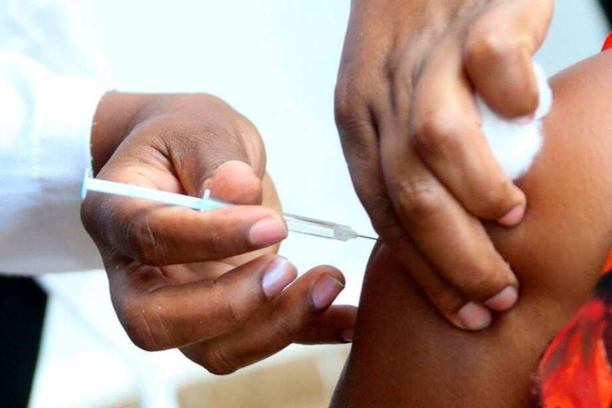 Health ministry Okays vaccine mixing, booster dose Health ministry Okays vaccine mixing, booster dose