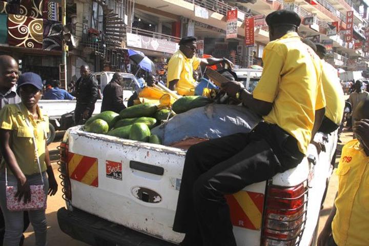 KCCA relocates over 250 street vendors, confiscates 100 kiosks KCCA relocates over 250 street vendors, confiscates 100 kiosks