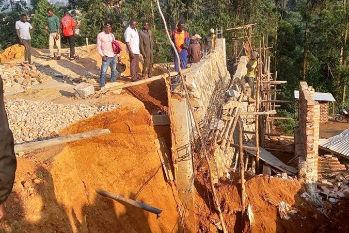 One dead, another injured as building collapses in Masaka City One dead, another injured as building collapses in Masaka City