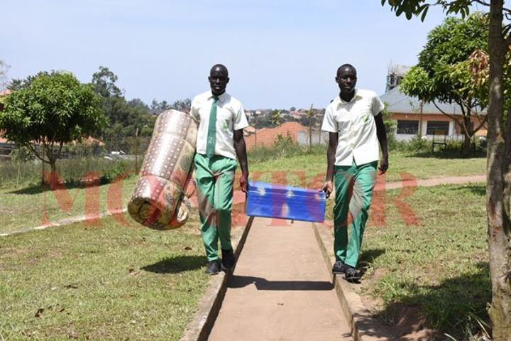 Govt to vaccinate 18-year-old students at school Govt to vaccinate 18-year-old students at school