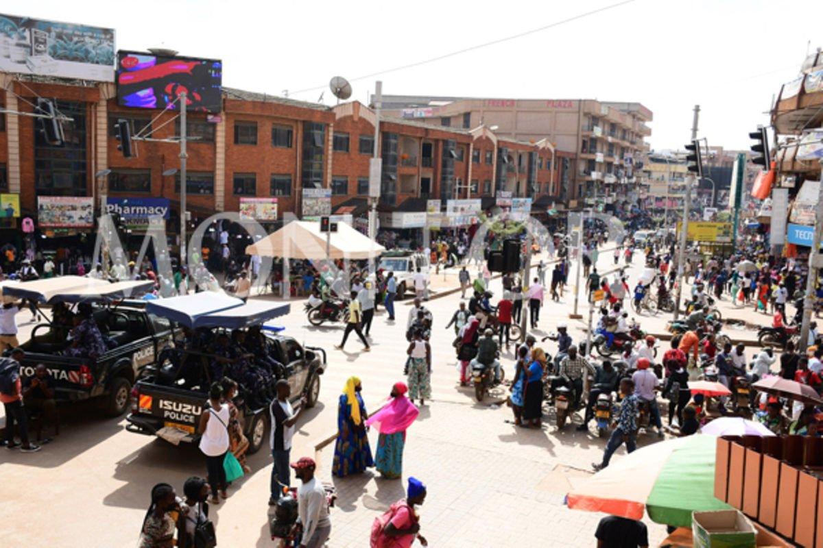 Mixed reactions as vendors vacate streets Mixed reactions as vendors vacate streets
