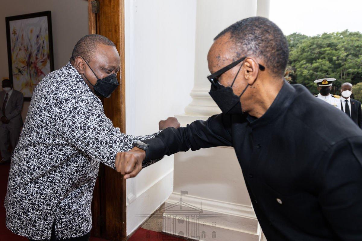 Kenyatta discusses trade, transport with Kagame Kenyatta discusses trade, transport with Kagame