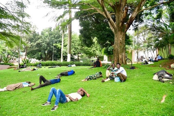 60% of Ugandans earn Shs200,000 per month 60% of Ugandans earn Shs200,000 per month