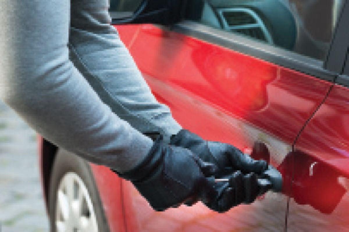 Keeping your vehicle safe in traffic, parking Keeping your vehicle safe in traffic, parking