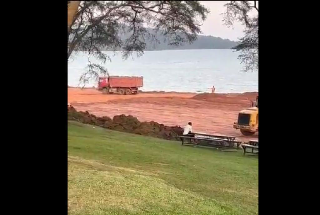 Criminalise truckers filling up wetlands Criminalise truckers filling up wetlands