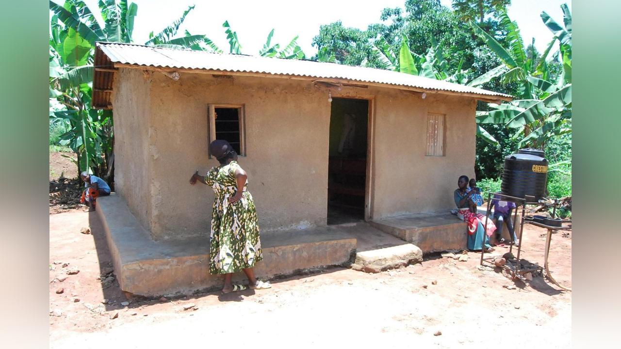 Dilapidated health centre struggles to attract patients Dilapidated health centre struggles to attract patients