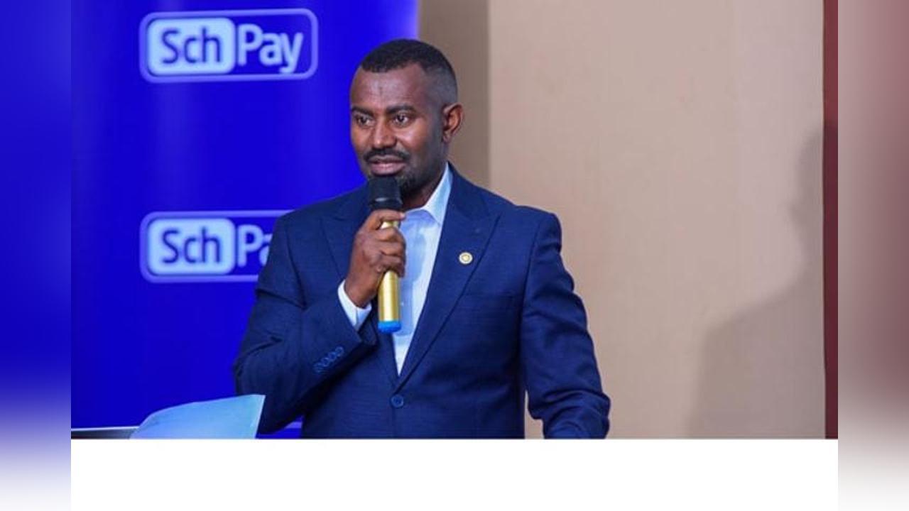 School fees: Digital payments and the story of long queues School fees: Digital payments and the story of long queues