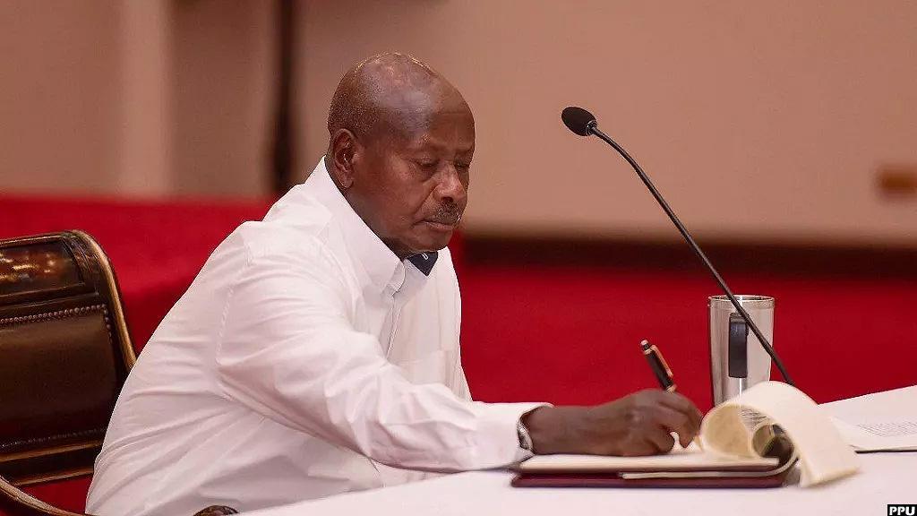 Museveni speaks out on MPs’ cash awards Museveni speaks out on MPs’ cash awards
