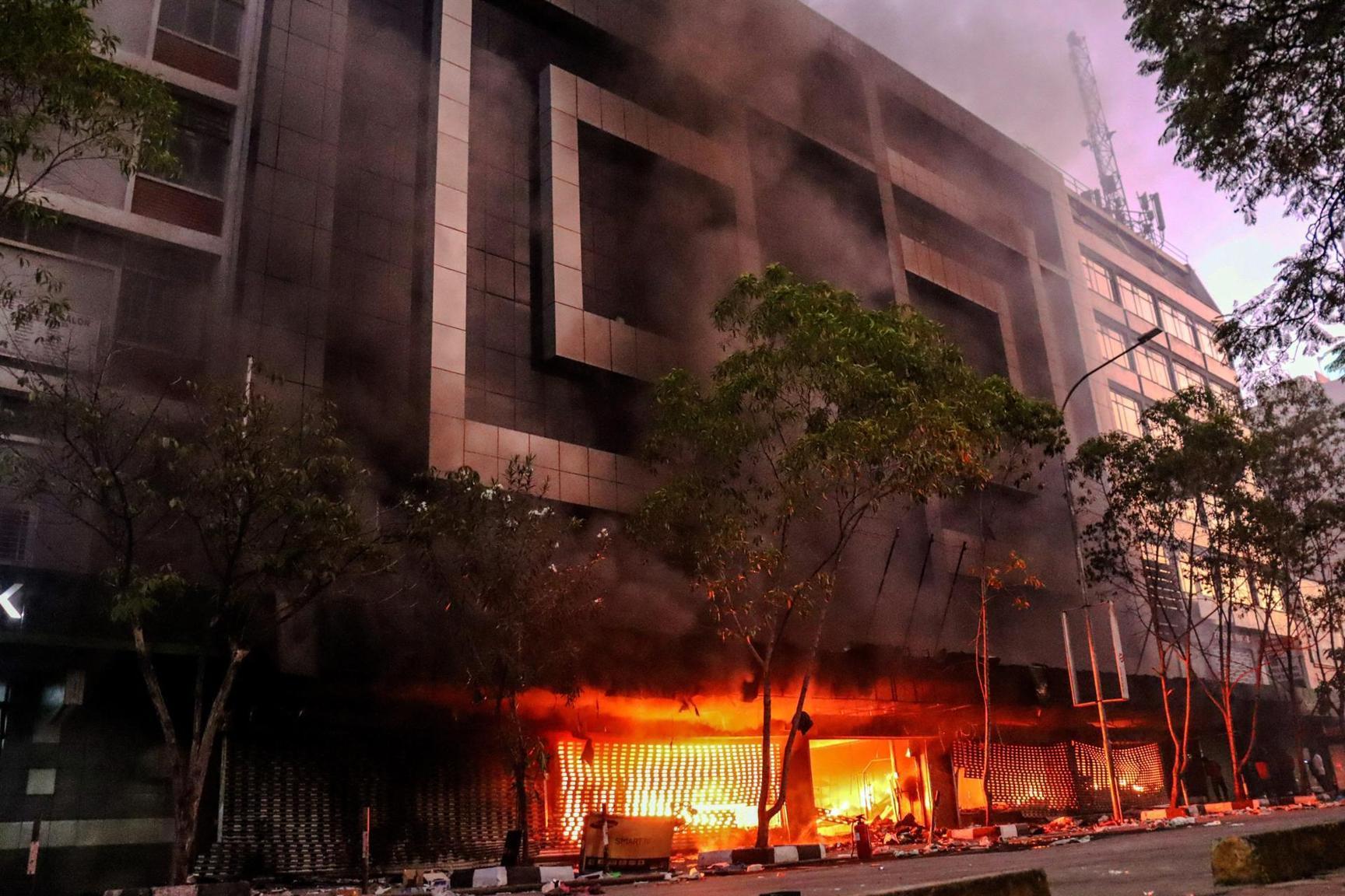 Theories Swirl over Burning of Uganda House in Nairobi - Uganda