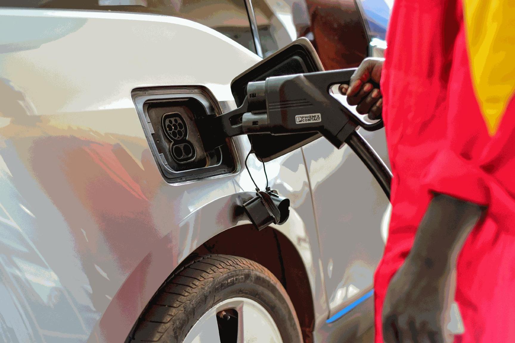 Govt to Install 3,500 E-Vehicle Charging Stations Govt to Install 3,500 E-Vehicle Charging Stations