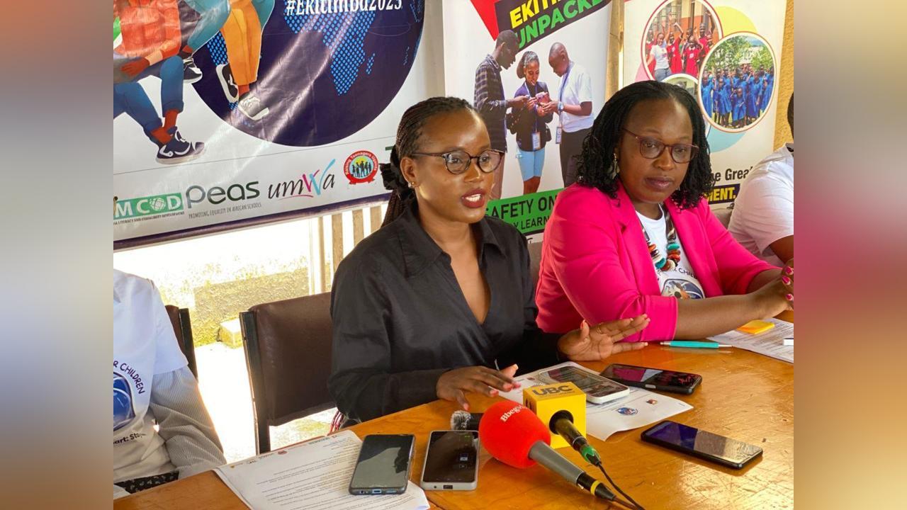 Government Strengthens Families Amid Online Child Safety