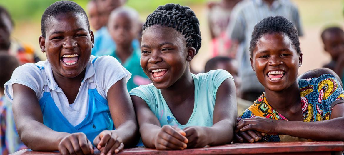 Navigating Challenges in Education Sponsorship Programs Navigating Challenges in Education Sponsorship Programs