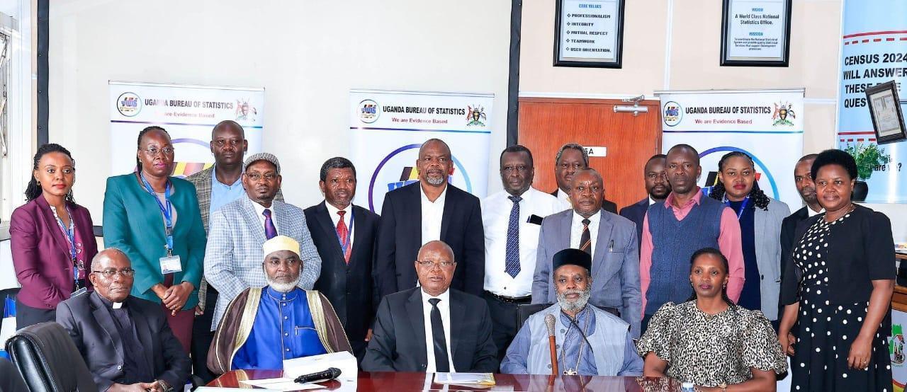 Ubos Donates 4,050 Census Tablets to Institutions Ubos Donates 4,050 Census Tablets to Institutions