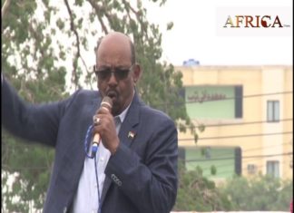 شاهد البشير في جنوب دارفور  ..أي زول عندو سلاح “دافنو” أحسن يجيبو