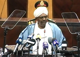 البشير يعلن أمام البرلمان إعادة ترتيب أولويات حكومته للفترة المتبقة من الدورة الإنتخابية