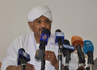 وزير الإستثمار يدعو لتحرير سعر صرف الجنيه أمام الدولار