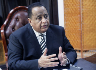 غندور يصل جوبا للمشاركة في مشاورات الإيقاد بشأن السلام في جنوب السودان