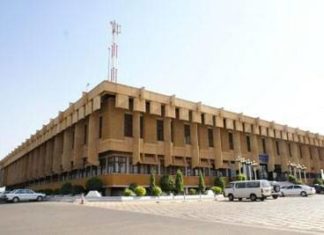 في إجتماع طارئ..البرلمان ينفى إتهامات أحد نوابه لقيادة المجلس بالفساد