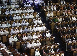 سحب بند الطوارئ من جلسة البرلمان بصورة مفاجئة وتوقعات بإعلانها عبر قرار جمهوري