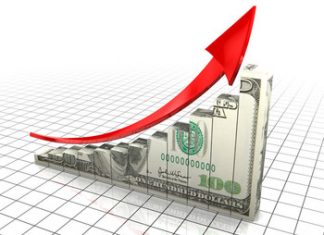 سعر الدولار يقفز مجدداً إلى ٢٨ جنيهاً بالسوق الموازي