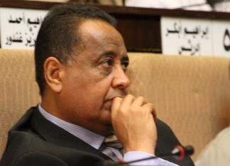 البرلمان يستدعي وزير الخارجية بشأن مقتل معدنين سودانيين بالحدود التشادية الليبية