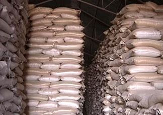 ضح كميات إضافية من السكر المنتج محلياً بـ”السعر الأساسي”